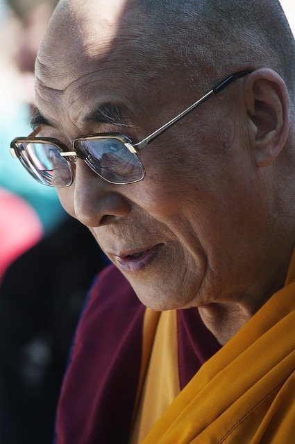 The Dalai Lama’s 18 Golden Rules on Living
